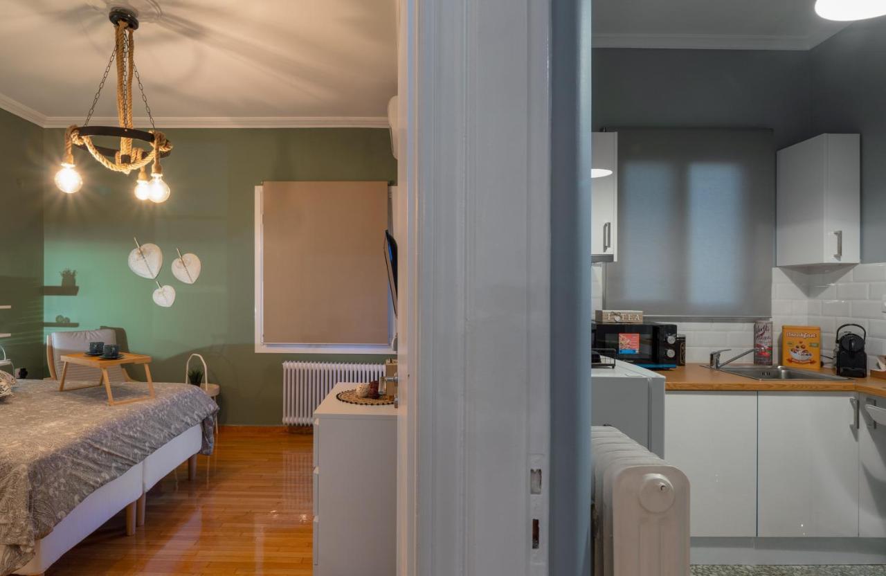 Acropolis Apartment With A Unique View เอเธนส์ ภายนอก รูปภาพ